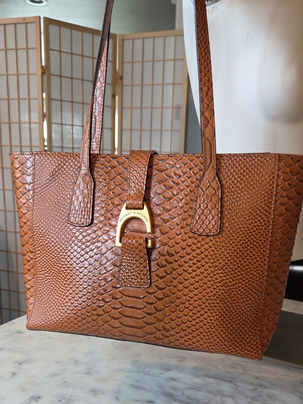Dooney & Bourke Honey Brown Embossed Leather Tote Gold Buckle Red Interior EUC